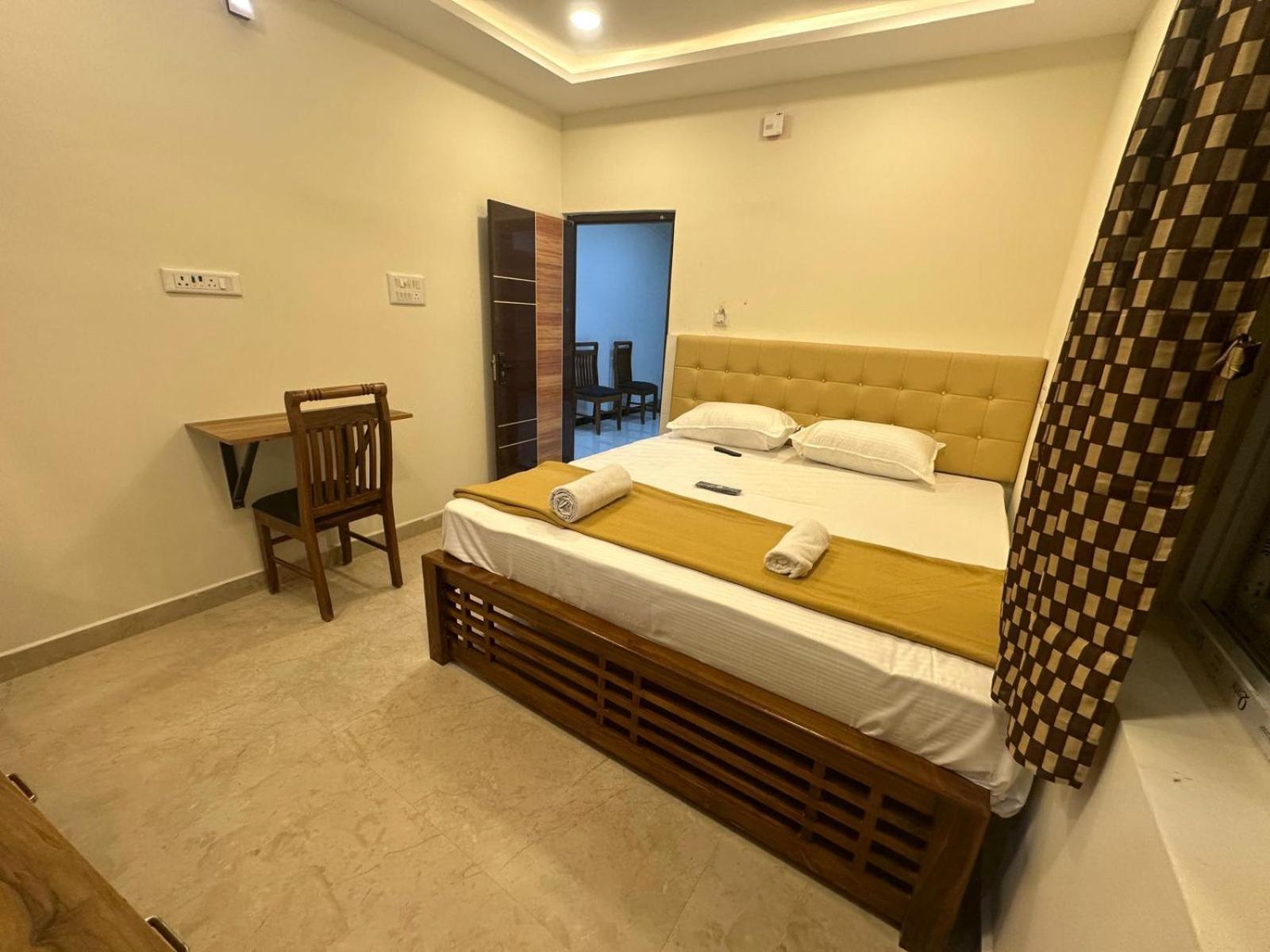 Mahadeepam Residency Villa Tiruvannāmalai Buitenkant foto